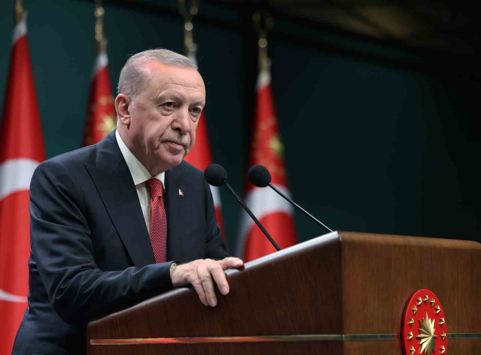 Cumhurbaşkanı Erdoğan: "(Fon meselesi) Kanun Teklifinin meclisimizden geçmesiyle birlikte Ekim ayı içinde 1 milyon liraya kadar anapara ödemelerine başlanacak"