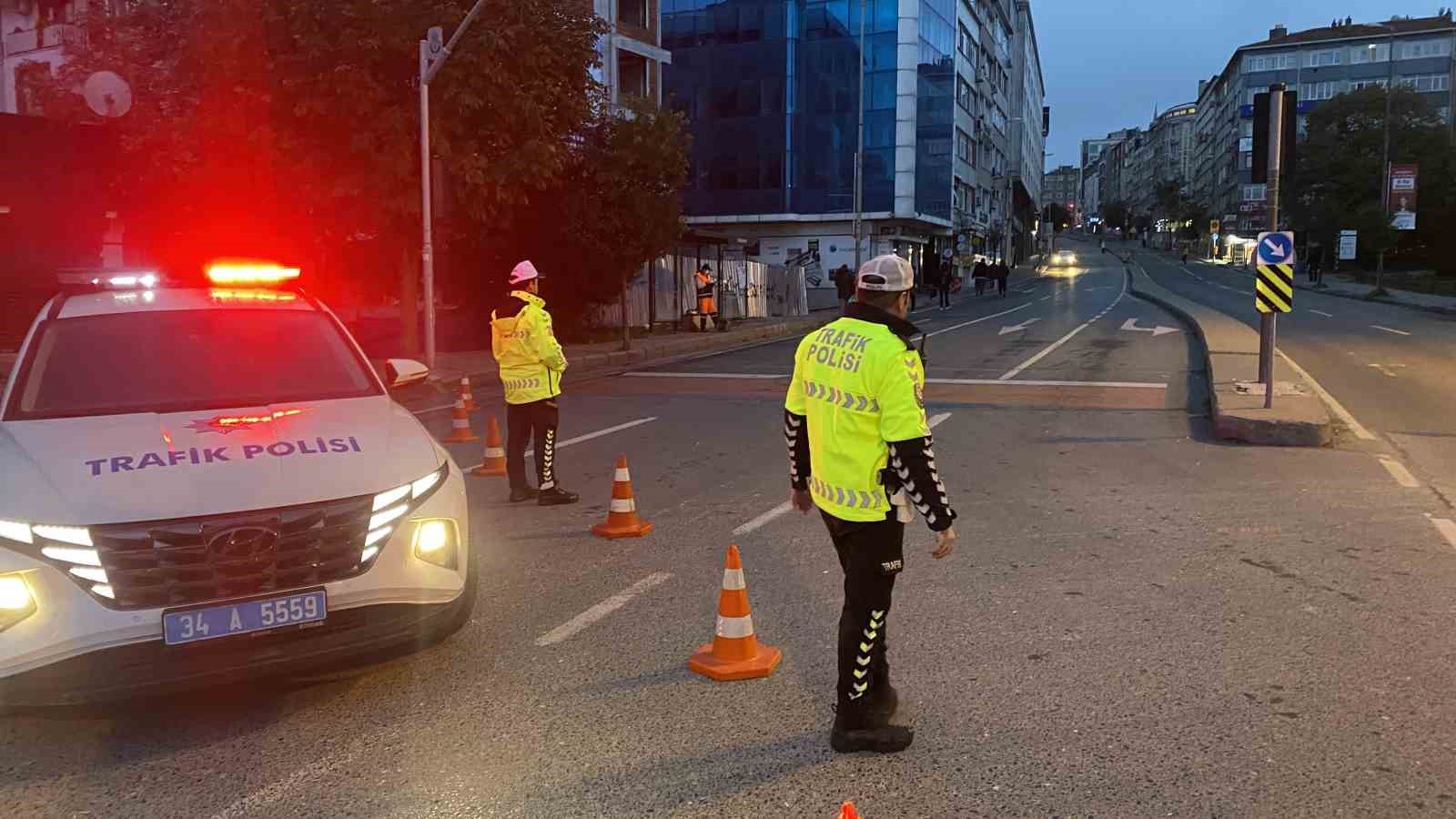 İstanbul’da 29 Ekim Cumhuriyet Bayramı dolayısıyla bazı yollar trafiğe kapatıldı