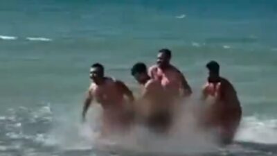 Sinop’ta serinlemek için denize giren iki gençten biri boğularak hayatını