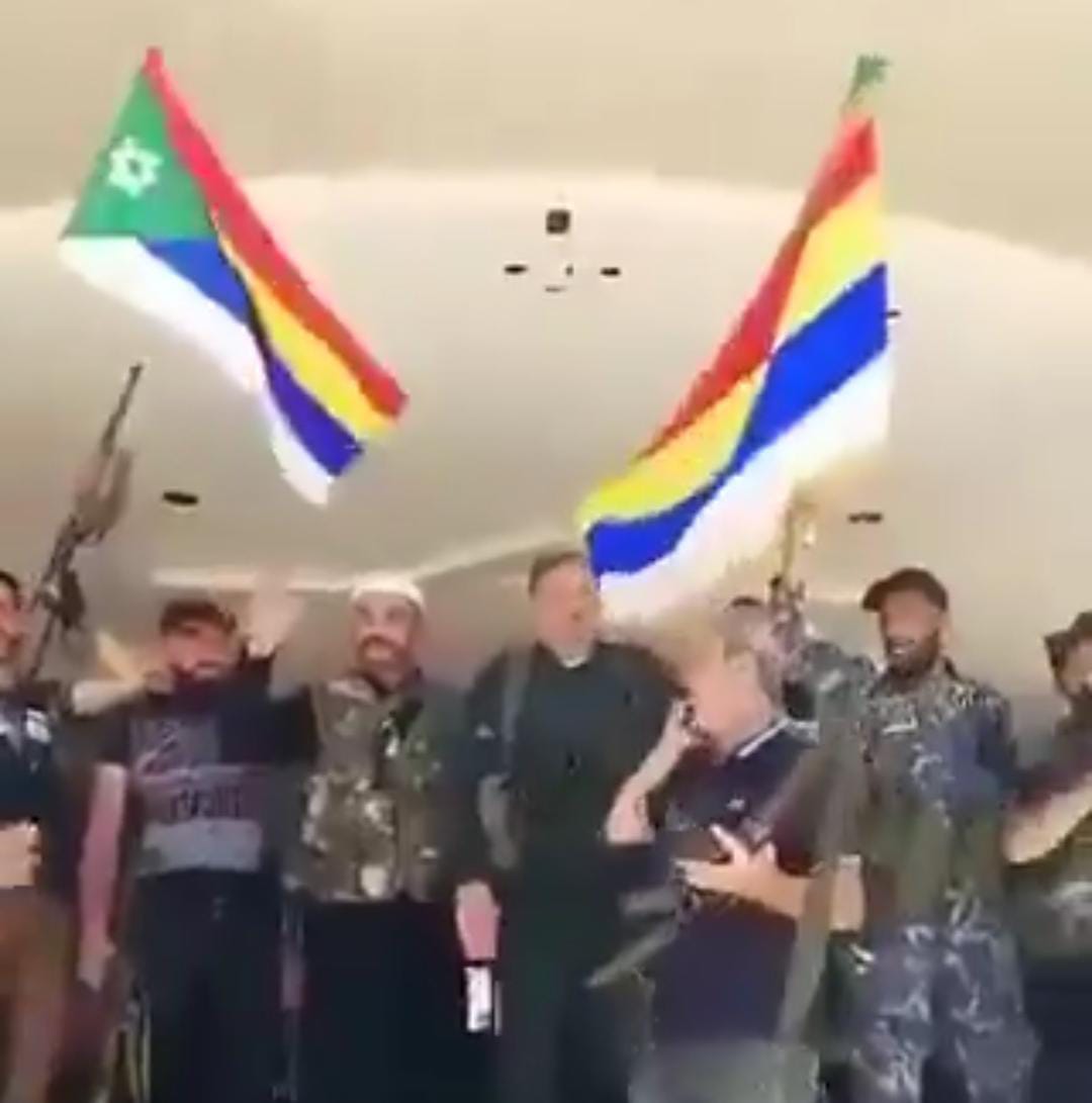 Suriye’nin güneyindeki Süveyda kentinde, Suriye ordusunun çekilmesinin ardından bölgeyi kontrol