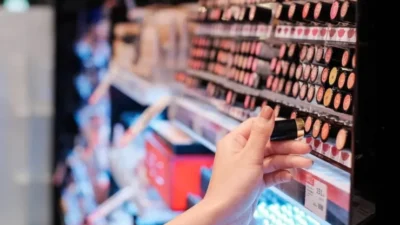 Ticaret Bakanlığı, kozmetik sektörüne yönelik gerçekleştirdiği geniş çaplı denetimler sonucunda