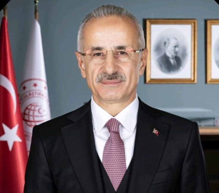 Ulaştırma ve Altyapı Bakanı Abdulkadir Uraloğlu, Aydın protokolünü bakanlıkta ağırladı.