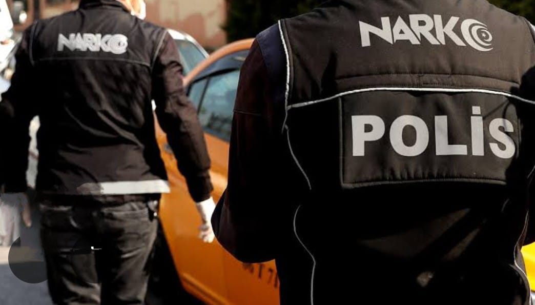 İçişleri Bakanı Ali Yerlikaya, Bursa’da uyuşturucu satıcılarına yönelik düzenlenen “Narkokapan-Bursa”