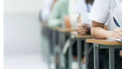 Ön lisans mezunlarının lisans programlarına geçiş yapabilmelerini sağlayan 2025 Dikey