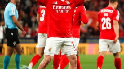 Portekiz’in önde gelen spor gazetelerinden Record, milli futbolcumuz Kerem Aktürkoğlu’nun