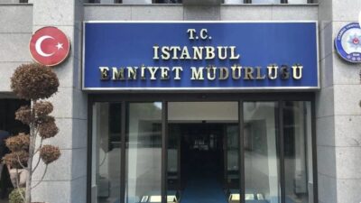 İstanbul Emniyet Müdürlüğü’nde geniş çaplı bir görev değişikliği gerçekleşti. İstanbul
