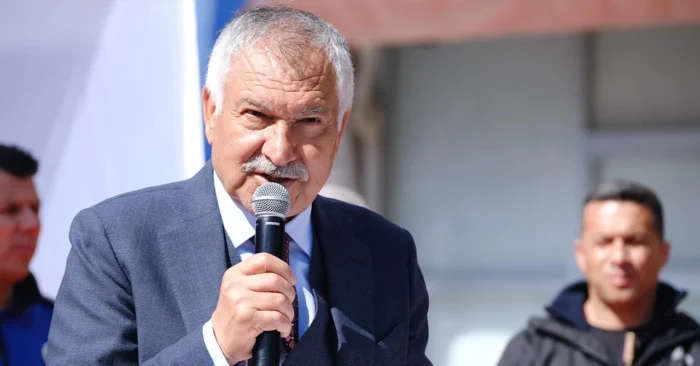 Adıyaman Belediye Başkanı Abdurrahman Tutdere’nin gözaltına alınmasının ardından, siyaset dünyasını