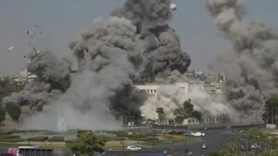 İsrail savaş uçakları, Suriye’nin güneyindeki Dera şehrine hava saldırısı düzenledi.