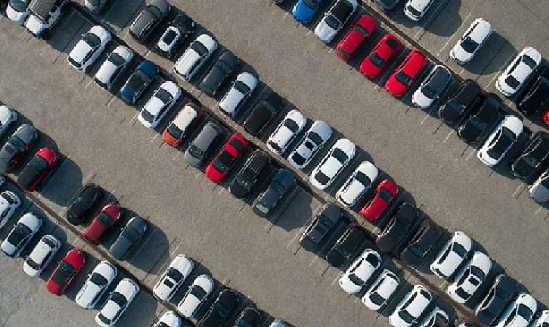 Yediemin otoparklarında yıllardır bekleyen yaklaşık 14 bin araç için yeni