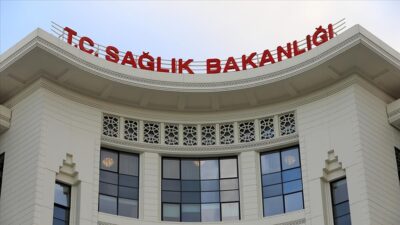ANKARA – Sağlık Bakanlığı, sağlık sektöründe istihdam bekleyen binlerce kişiyi