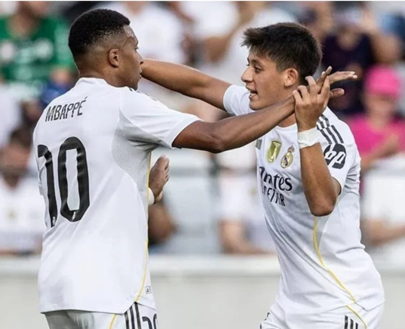 Real Madrid’in genç yıldızı Arda Güler, hazırlık maçında gösterdiği performansla