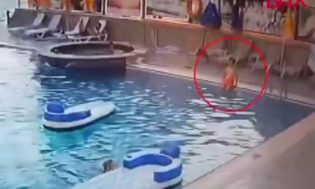 Muğla’nın Köyceğiz ilçesinde ailesiyle birlikte tatile gelen 9 yaşındaki bir
