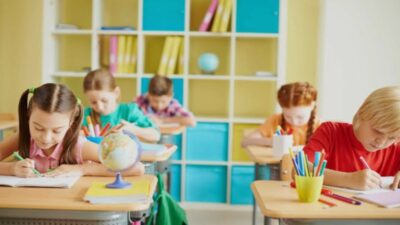 Milli Eğitim Bakanlığı, okul üniformalarına ilişkin yeni düzenlemeleri içeren yönetmeliği