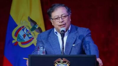 Kolombiya Cumhurbaşkanı Gustavo Petro, ABD’nin Venezuela yakınlarındaki Karayip Denizi’ne üç
