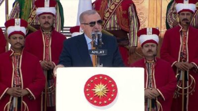 Cumhurbaşkanı Recep Tayyip Erdoğan, Malazgirt Zaferi’nin yıl dönümü dolayısıyla Ahlat
