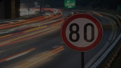 Cumhurbaşkanı Recep Tayyip Erdoğan’ın imzasıyla yayımlanan yeni genelgeyle, karayollarındaki hız