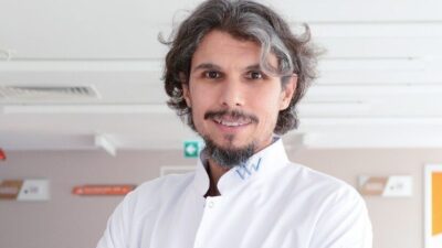 Dünyada her yıl 1 milyon kişinin intihar nedeniyle hayatını kaybettiğini