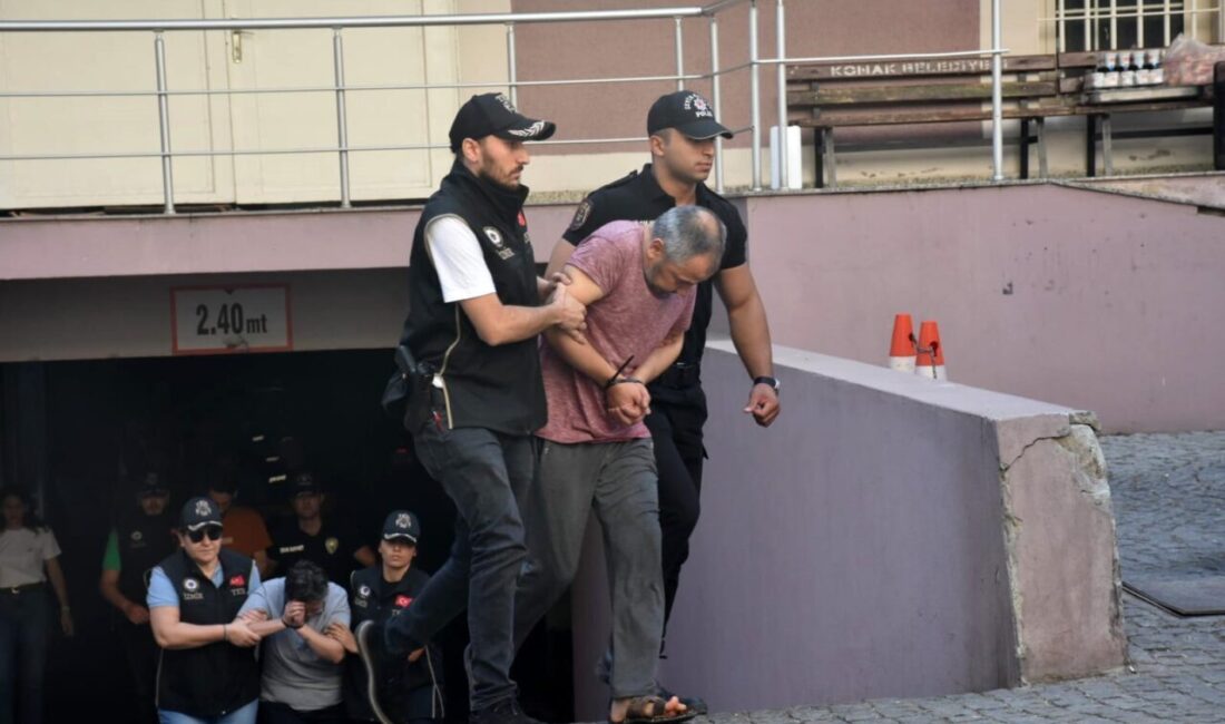 İzmir’in Balçova ilçesinde 2 polisin şehit olduğu, 2’si polis 3