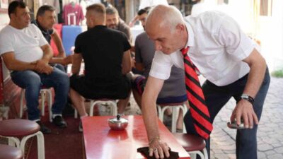 Samsun’da 30 yıldır çay ocağı işleten Adem Yıldırım (52), müşterilerine