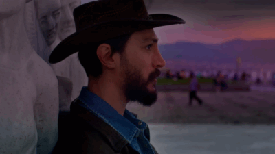 Başarılı oyuncu İlhan Şen, yeni filmi Tek Başına ile rock