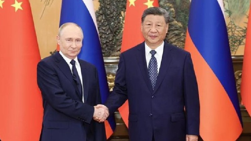 Çin Devlet Başkanı Şi Cinping ve Rusya Devlet Başkanı Vladimir