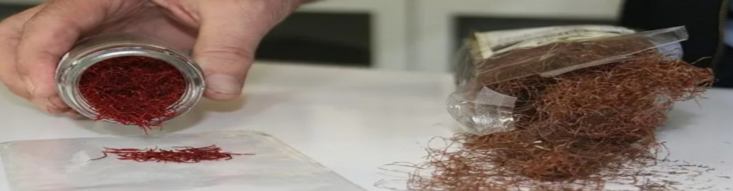 SAHTE SAFRAN TEHLİKESİ BÜYÜYOR Dünyanın en değerli baharatı olarak bilinen
