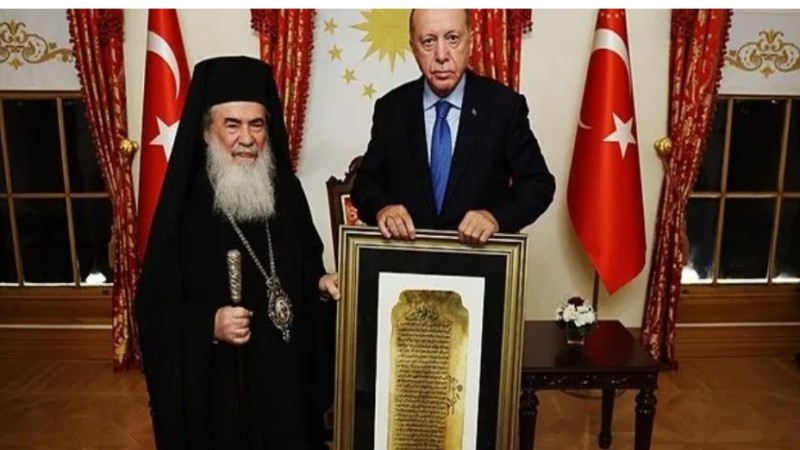 KUDÜS RUM ORTODOKS PATRİĞİ’NDEN ANLAMLI ZİYARET Kudüs Rum Ortodoks Patriği