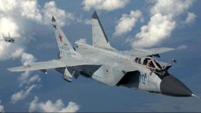 RUS MİGLERİ 12 DAKİKA HAVA SAHASINDA KALDI Estonya hükümeti, üç