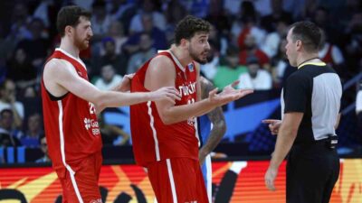 2025 Avrupa Basketbol Şampiyonası yarı final maçında A Milli Basketbol
