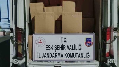 Adana’dan Eskişehir’e kaçak tütün getiren şahısın aracında ve deposunda jandarma