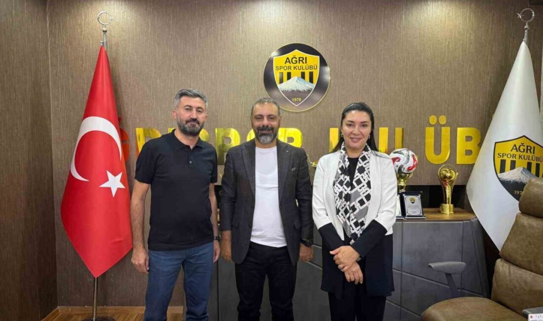 AK Parti Ağrı İl Başkanı İlhami Yıldız: “Ağrı Spor’umuzun her zaman yanındayız” AK Parti Ağrı İl Başkanı İlhami Yıldız, AK Parti Ağrı