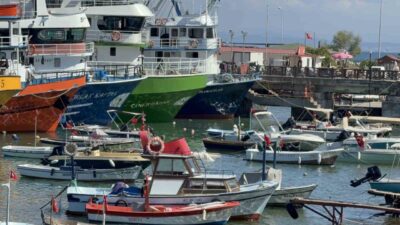 Yeni avlanma sezonu için “vira bismillah” diyerek denize açılan Akçakocalı