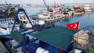 Ege ve Karadeniz’de sezonun başlamasının ardından Akdenizli balıkçılar da 15