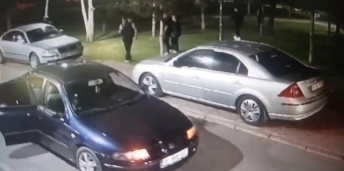 Kayseri’nin Kocasinan ilçesinde iddiaya alacak-verecek meselesi yüzünden çıkan kavgada bir