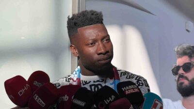 Trabzonspor’un Manchester United kiralık olarak kadrosuna kattığı kaleci Andre Onana’yı