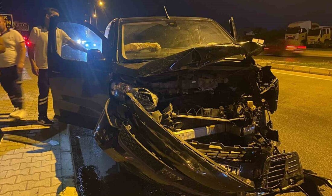 Antalya’da 3 aracın karıştığı kazada 5 kişi yaralandı Antalya’nın Serik ilçesinde 3 aracın karıştığı kazada 2’si yabancı uyruklu