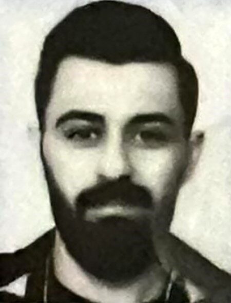 Antalya’da 33 yaşındaki genç, ailesiyle yaşadığı evde ölü bulundu Antalya’da ailesiyle birlikte yaşayan 33 yaşındaki genç, odasında ölü bulundu.