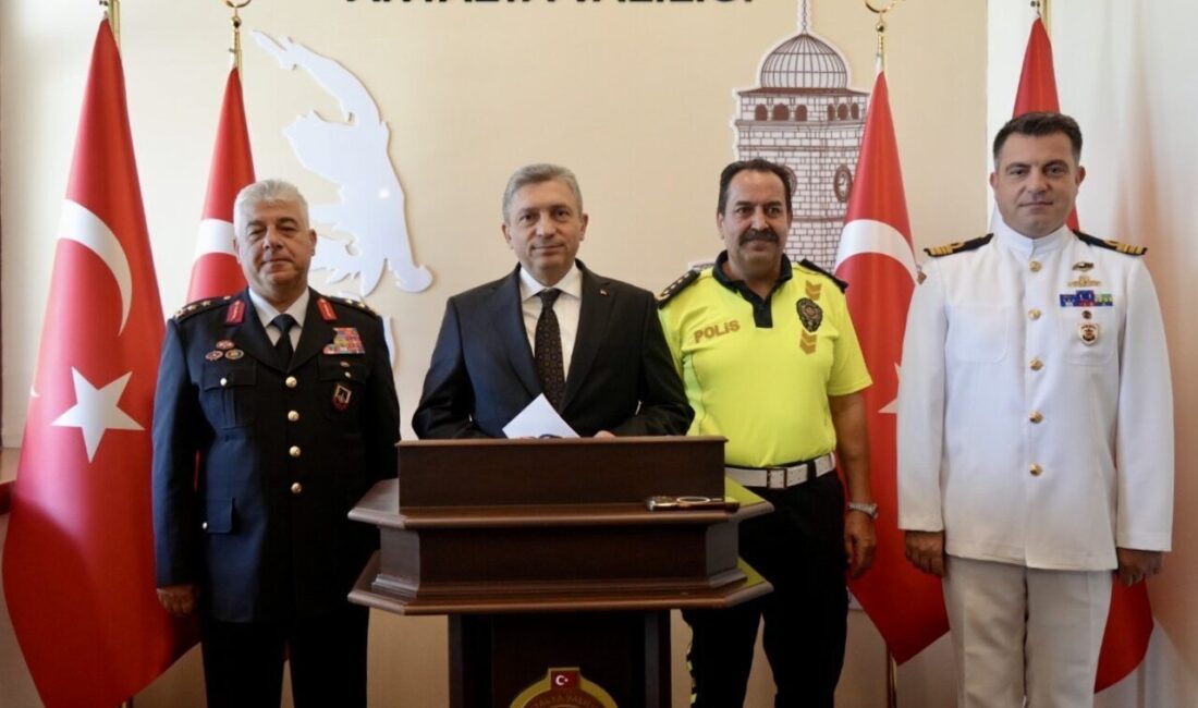 Antalya’da, Ağustos ayında yapılan çalışmalarda 11 bin 278 asayiş olayı