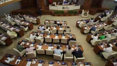 Antalya Büyükşehir Belediye Meclisi’nde toplu taşıma ücretlerinde tam bilet 27