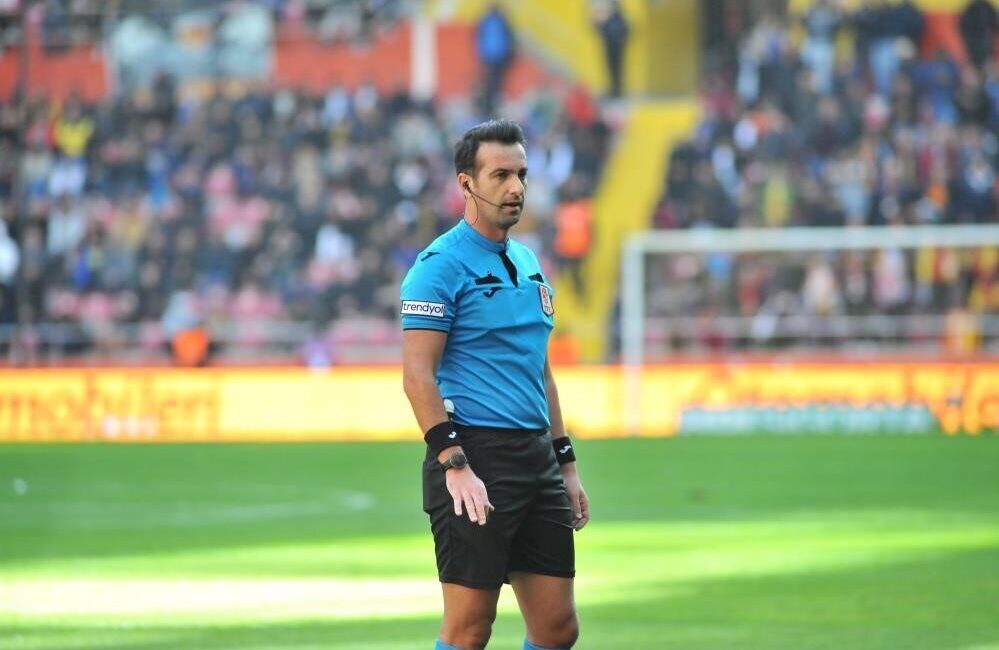 Antalyaspor-Kayserispor maçını Kadir Sağlam yönetecek Antalyaspor ile Kayserispor arasında oynanacak Süper Lig maçını hakem Kadir