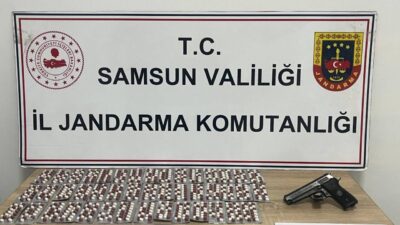 Samsun’un Kavak ilçesinde jandarma ekiplerince düzenlenen uyuşturucu operasyonunda bir aracın