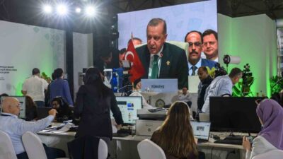 Katar’ın başkenti Doha’da düzenlenen İslam İşbirliği Teşkilatı ve Arap Ligi