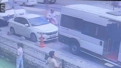 Arnavutköy’de motosiklet sürücüsü ile otomobil sürücüsü arasında trafikte başlayan yol