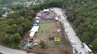 Atakum Belediyesi Geleneksel 2. Fındık Festivali’nin ikincisi Özören Mahalle Meydanı’nda