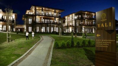 Samsun Büyükşehir Belediyesi, Atakum sahilinde kafe, restoran, sergi salonu ve