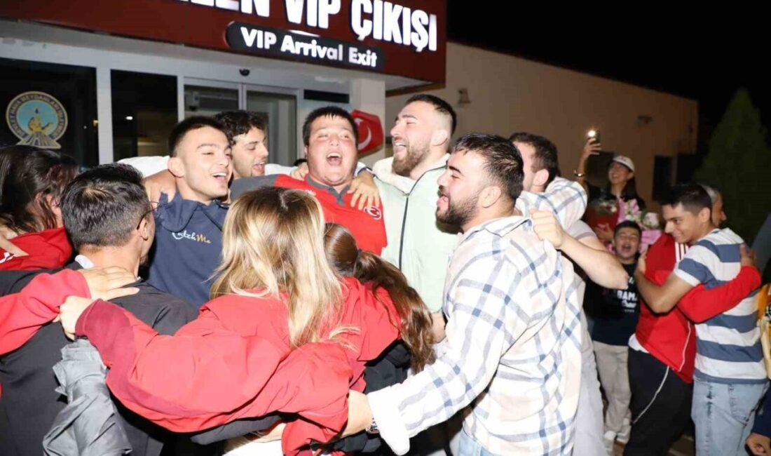 Avrupa şampiyonu judocuya Samsun’da coşkulu karşılama Slovakya’nın Bratislava kentinde düzenlenen Avrupa Gençler Judo Şampiyonası’nda şampiyon olan