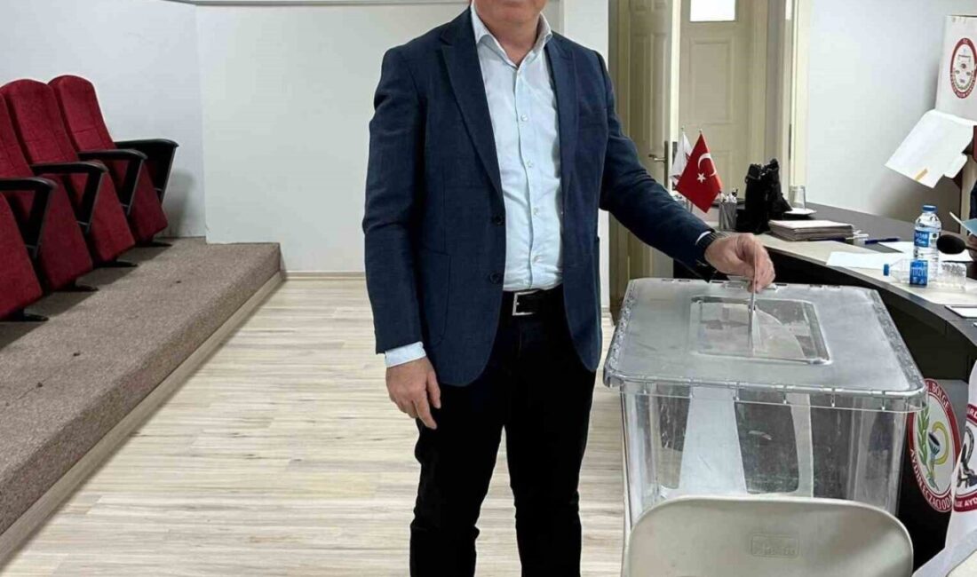Aydın Eczacı Odası Başkanı Karaarslan 7. defa güven tazeledi Aydın Eczacı Odası olağan seçimli genel kurulu gerçekleştirildi. Üyelerin yoğun