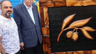 Aydın’ın Efeler ilçesine bağlı Çeştepe Mahallesi’ndeki küçük atölyesinde ahşap oyma