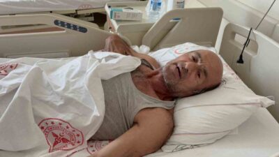 Sakarya’nın Hendek ilçesinde akrabasının yanına gittiği esnada ayı saldıran vatandaş