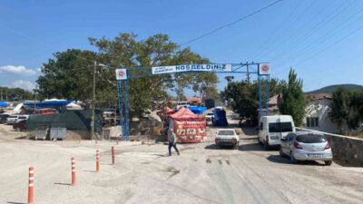 Her yıl binlerce kişinin akın ettiği Ayvacık Hayvan ve Emtia